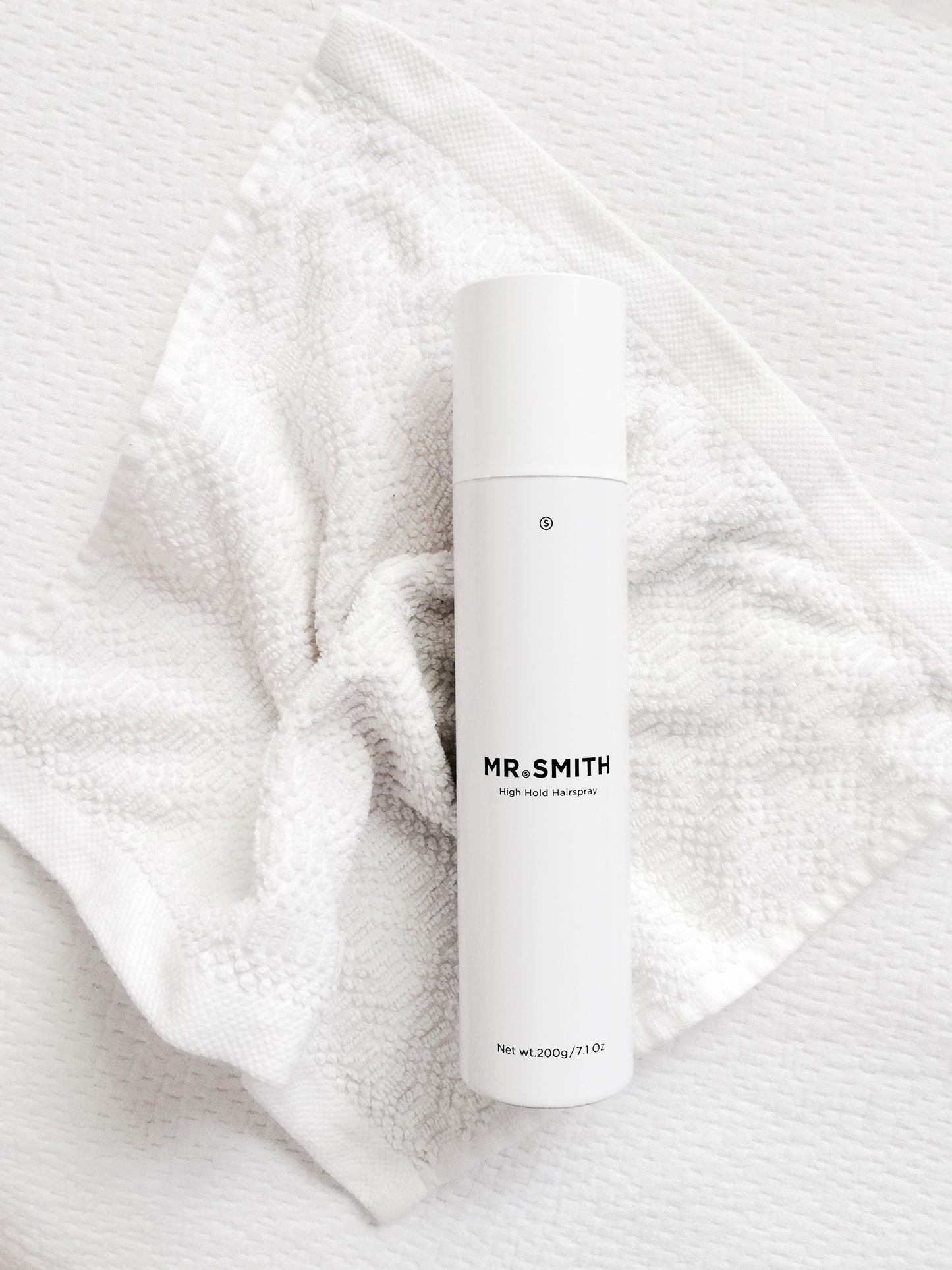 Mocny lakier do włosów High Hold Hairspray